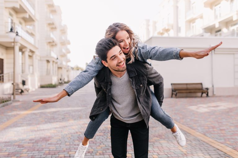 Conscious Love in a Chaotic World: How to Build a Relationship That Lasts